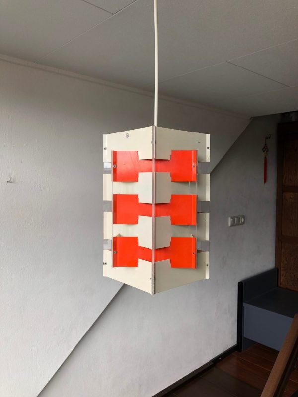 ANVIA - 60's Pendent Light - Jan Hoogervorst - Dutch Design Lamp - red