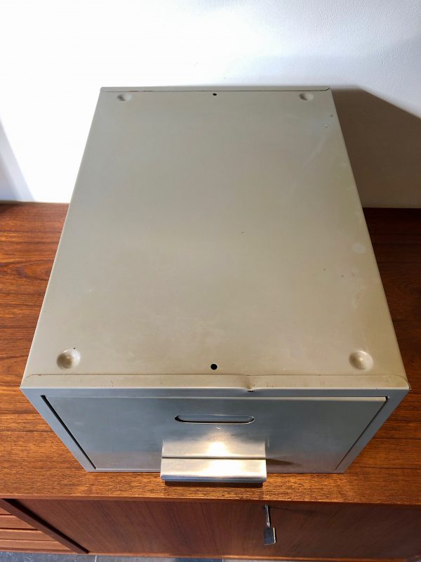 Metal Archive Holder - Image 2