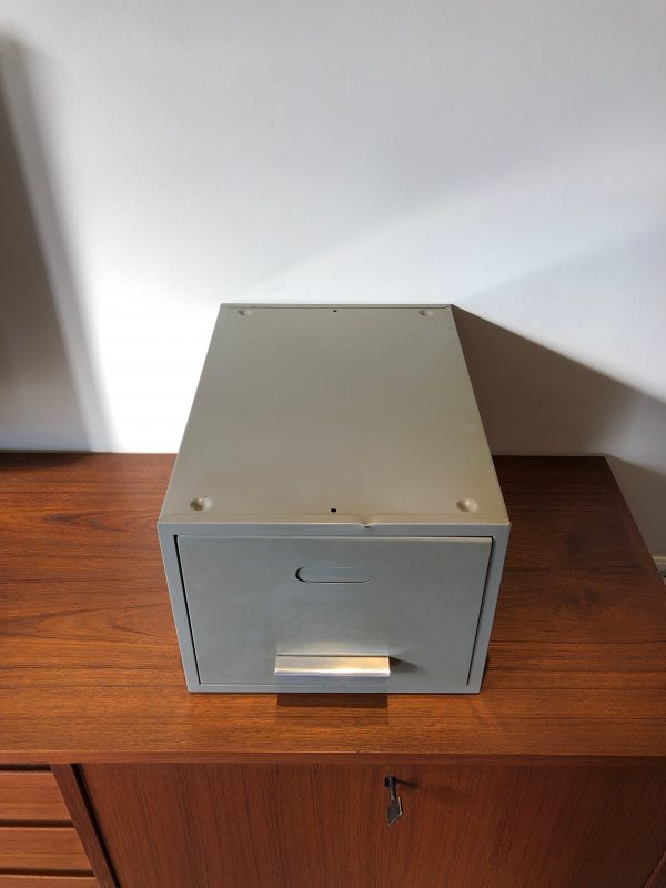Metal Archive Holder - Image 9