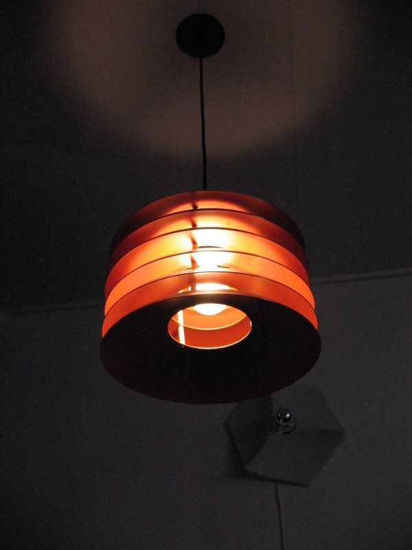 Stainless metal pendant light - Image 10