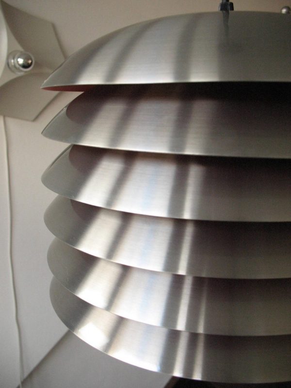Stainless metal pendant light - Image 4