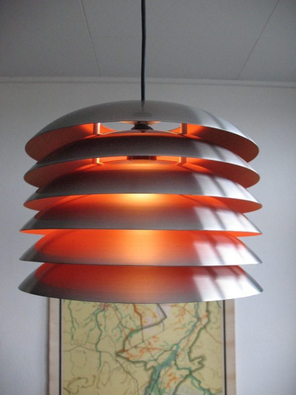 Stainless metal pendant light - Image 9