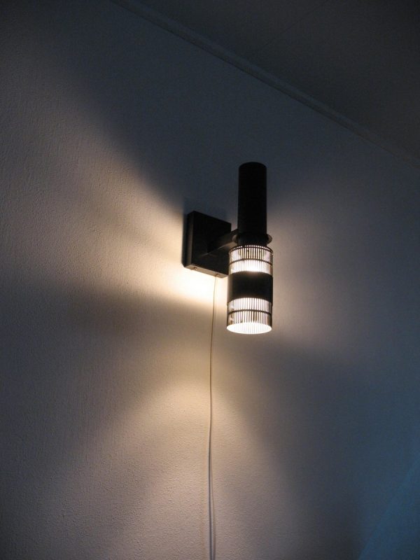 Modern 60's Wall Light - Image 9