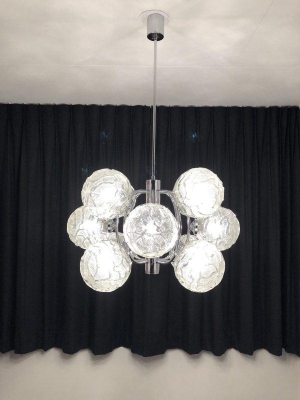Impressive Chandelier Light - Image 9