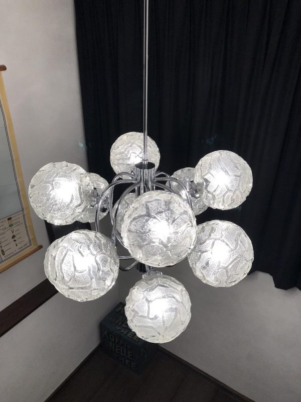 Impressive Chandelier Light - Image 10