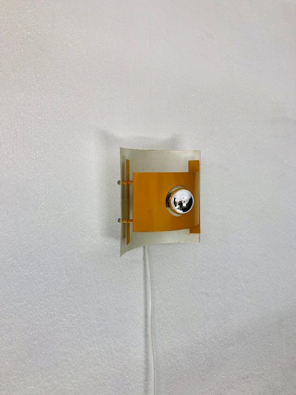 Anvia metal wall light - Image 3
