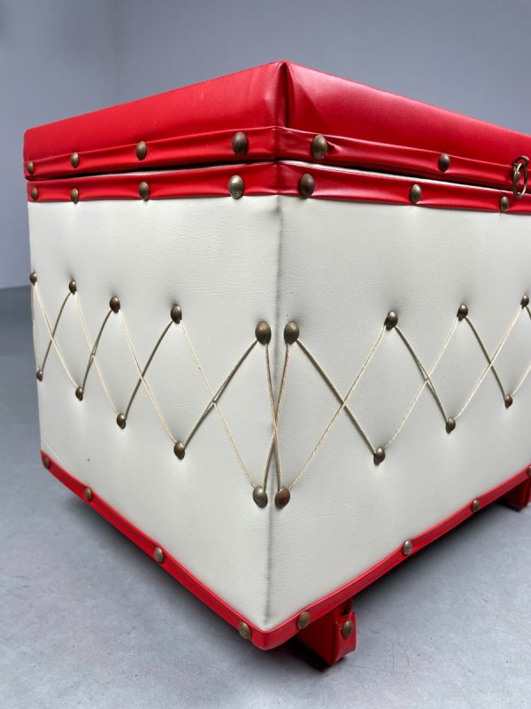 Vintage-storage-box-Skai-leather-trunk-1960s-1970s-retro-sewing-Box-echtvintage-echt-