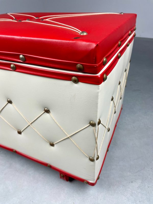 Vintage storage box - Skai leather trunk from the 60's / 70's - retro sewing Box echtvintage
