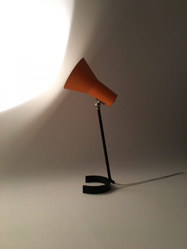 ANVIA 6043 - 60's desk light - Jan Hoogervorst - Dutch design lamp - rare orange horseshoe