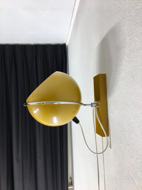 GePo wall lamp - metal - Dutch 70's design Space Age light