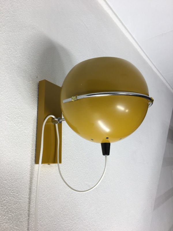 GePo wall lamp - metal - Dutch 70's design Space Age light