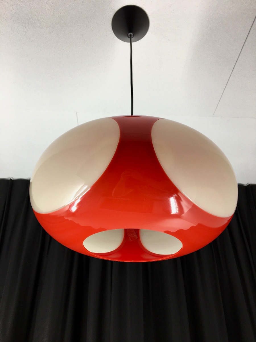 UFO space age pendent light - Massive red lamp - Echt Vintage
