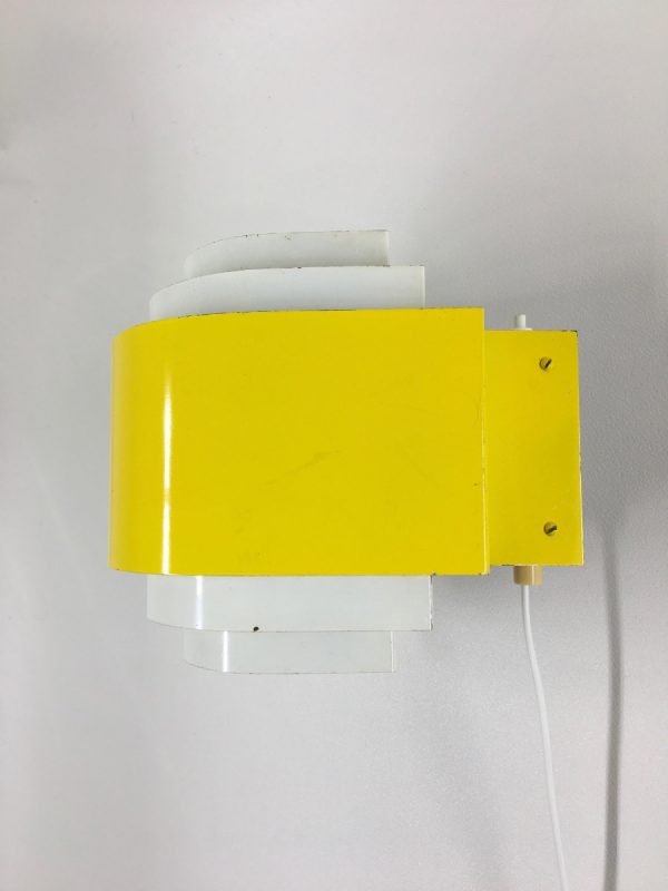 Yellow Svera space age wall light - Hans Agne Jakobsson Nederland - Image 3