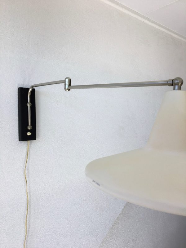 Vintage wall light - Modern Mid Century lamp - Dutch Design - witch's hat- swivel arm