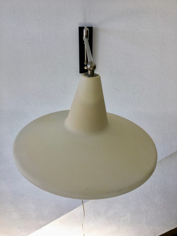 Modern Mid Century wall lamp - witch's hat swivel arm - Image 5