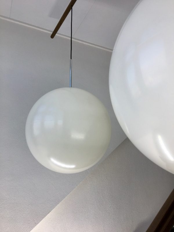 Set Bumet light Holland -  2 x white sphere lamp - Image 6