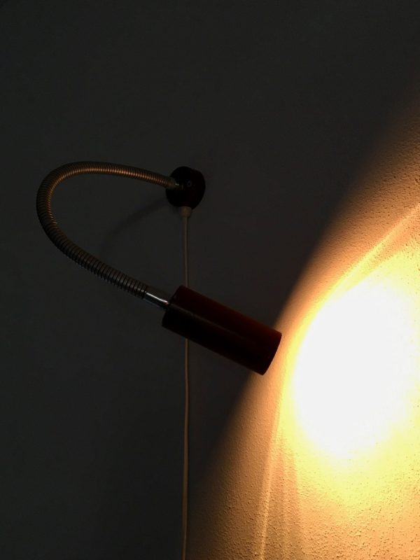 60's minimalistic gooseneck wall light - Dutch vintage Aluminium Hala Zeist lamp