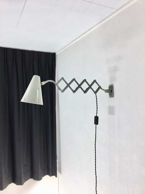 HALA Zeist Zonneserie scissor lamp - H. Busquet Dutch Design - 50s Metal wall sun light mid century