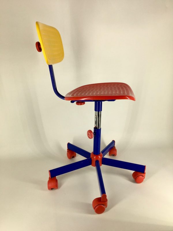 Memphis Style Chair - IKEA Kids Skandinavian Bureau Stool - 1992 - Knut & Marianne Hagberg design