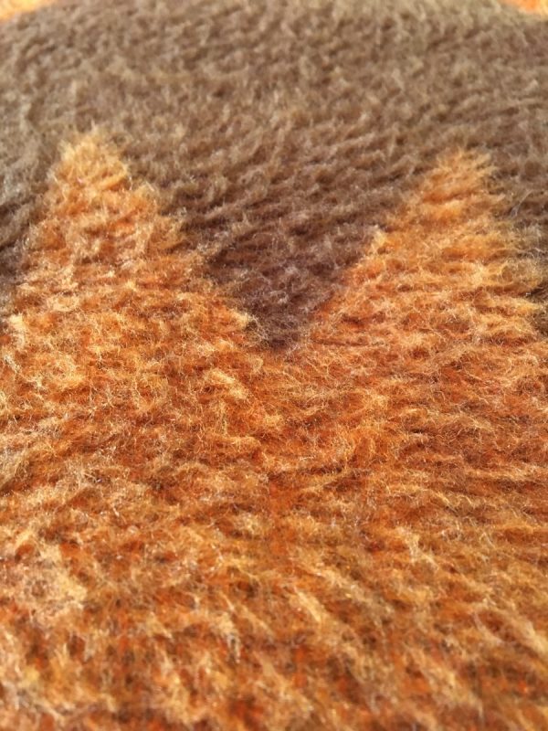Large Real dralon blanket - Image 11