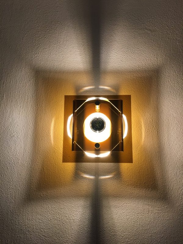 Herda space age lamp - square Plexiglass 70s wall light - perspex vintage Dutch sconce
