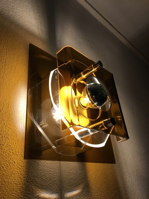 Herda space age lamp - square Plexiglass 70s wall light - perspex vintage Dutch sconce