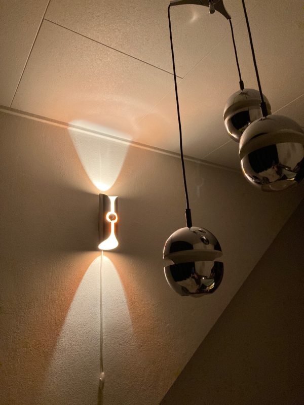 Space age wall light - Image 3