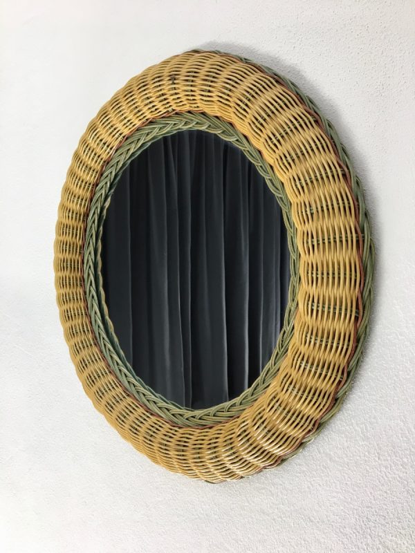 Rattan-vintage-round-mirror-Wicker-woven-frame-Boho-decor-Retro-rotan-MidCentury-echtvintage-echt-