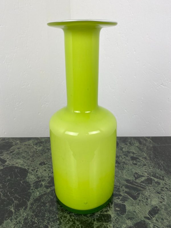 Green opaline glas vase - Holmegaard - Otto Brauer - Denmark - 1960 - vintage design icon