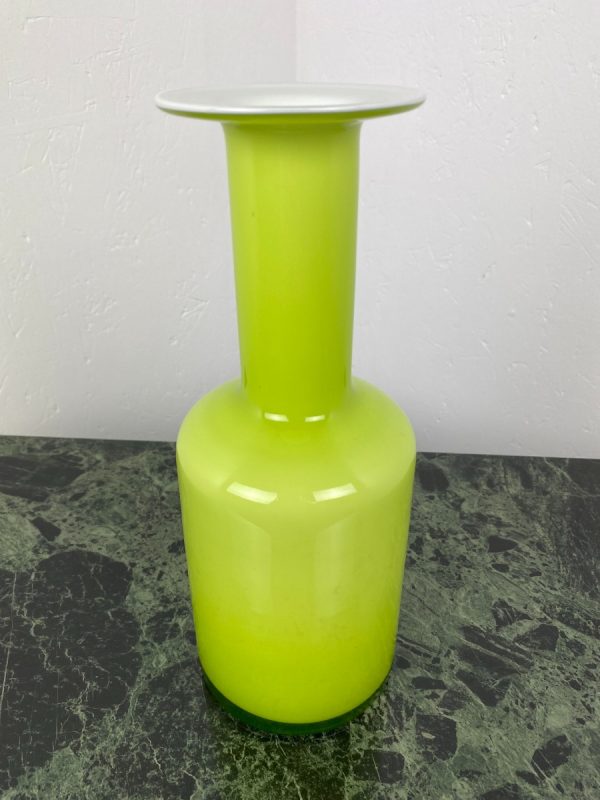 Green opaline glas vase - Holmegaard - Otto Brauer - Denmark - 1960 - vintage design icon