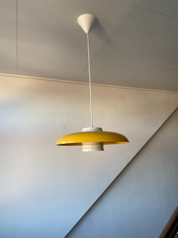 Vintage space age plastic hanging lamp - HALA Zeist - 70s pop art - Yellow Skandinavian light echtvintage echt