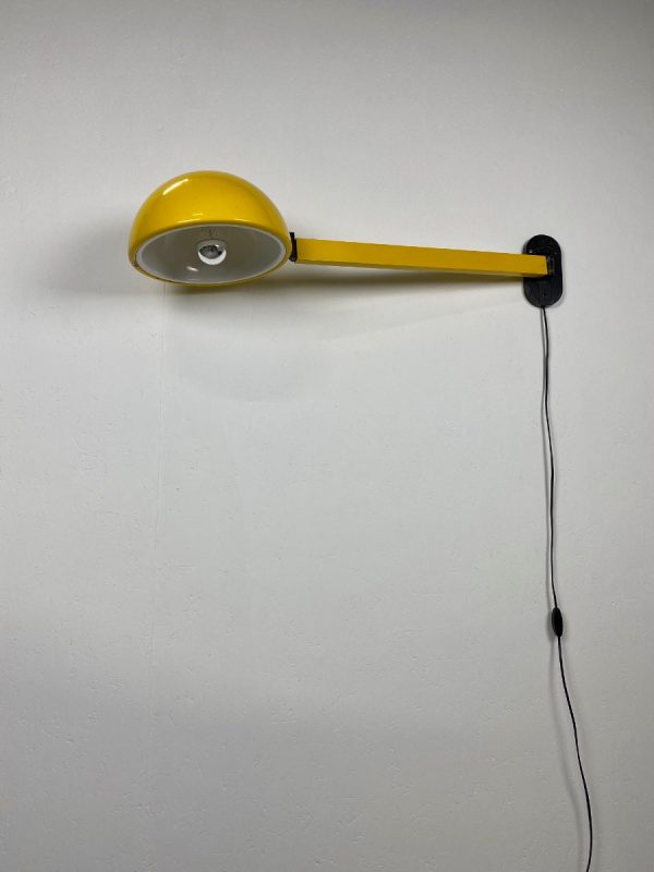 echtvintage echt Vintage space age telescopic wall lamp - yellow metal swing arm light - Massive Belgium - rare pop art 70's modern lighting