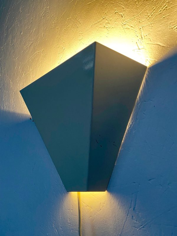 echt Vintage metal wall light set - white 70s modern geometric lamp - 1970s W.L.P. lighting echtvintage
