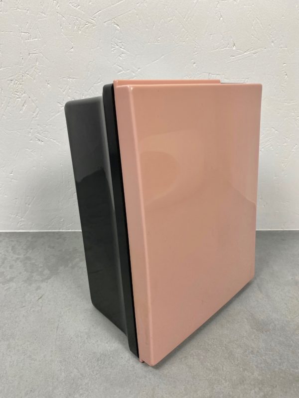 Vintage medicine cabinet - 60's - Retro storage box - bathroom closet - two tone space age - Baby pink echtvintage echt