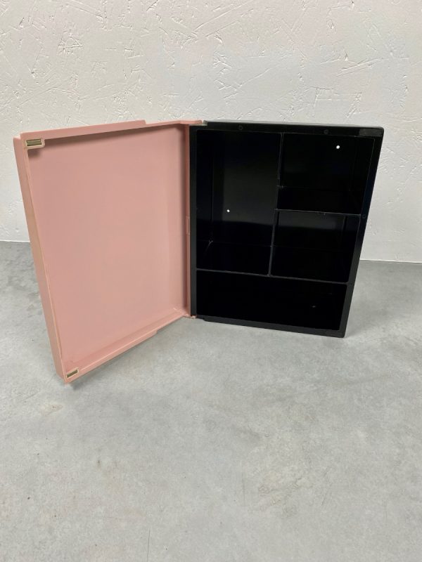 Vintage medicine cabinet - 60's - Retro storage box - bathroom closet - two tone space age - Baby pink echtvintage echt