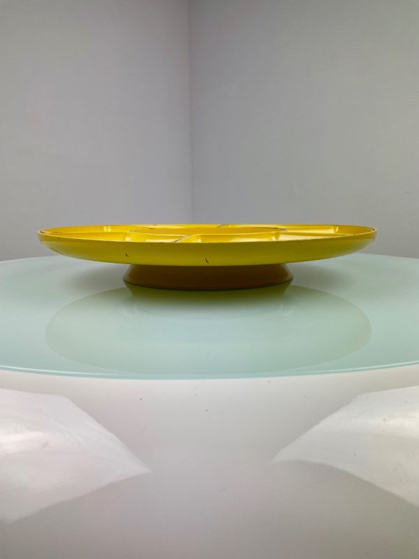 echt Vintage lazy susan - melamine yellow plastic - large 70s retro rotatable trays for party snacks or sauce echtvintage