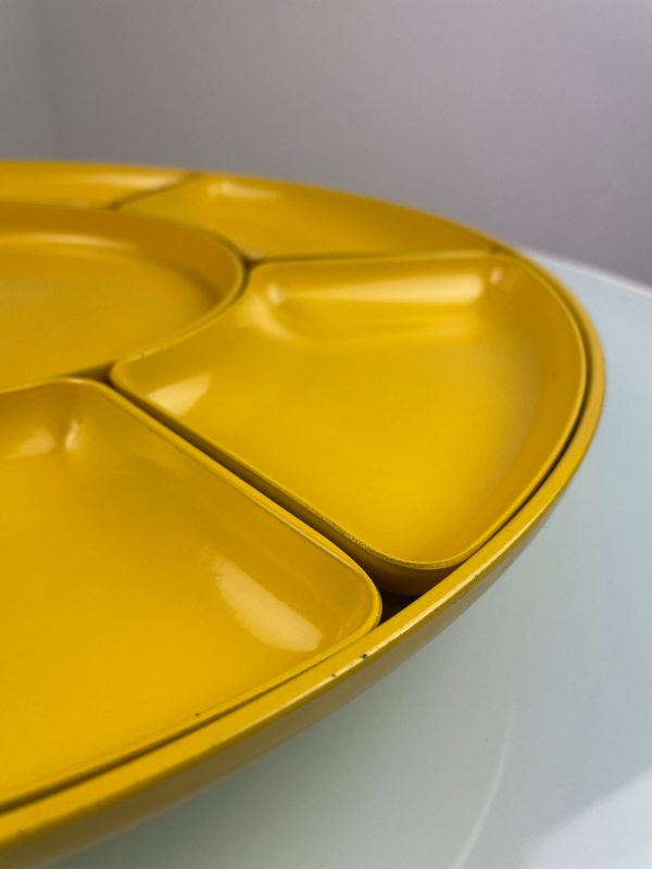 echt Vintage lazy susan - melamine yellow plastic - large 70s retro rotatable trays for party snacks or sauce echtvintage