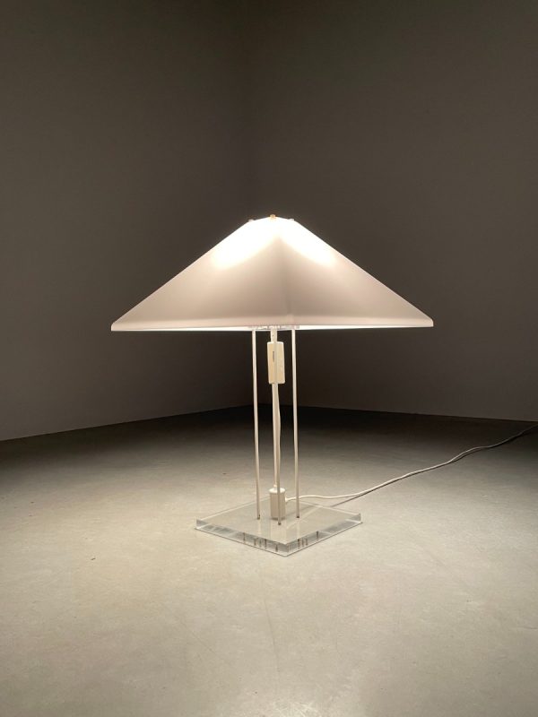 Echt Vintage Harco Loor XXL desk lamp - big 1980s modern Acrylic table light - Dutch minimalistic square plastic lighting echtvintage