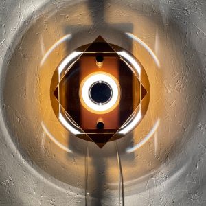 echt Vintage Herda space age plexiglass 70's wall light - 70s perspex lamp - rare Dutch plastic design lighting echtvintage