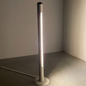 Modern fluorescent tube floor lamp - vintage Massive Belgium lighting - rare white plastic pop-art light echtvintage echt