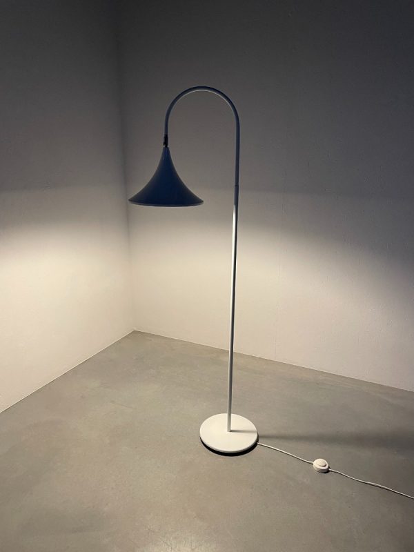 Vintage Hala Zeist trumpet floorlamp -1970s metal light - Dutch design - Hala Zeist Aluminium lighting - mid century white XL echtvintage echt