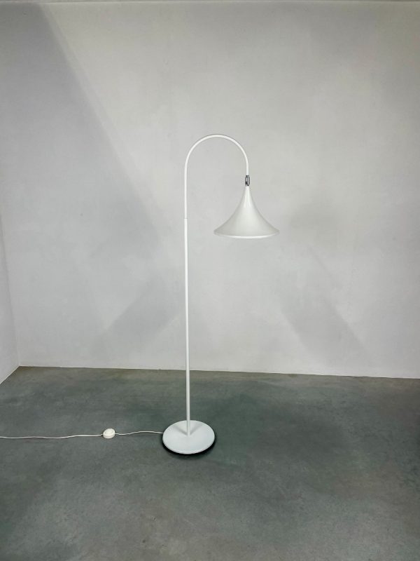 Vintage Hala Zeist trumpet floorlamp -1970s metal light - Dutch design - Hala Zeist Aluminium lighting - mid century white XL echtvintage echt