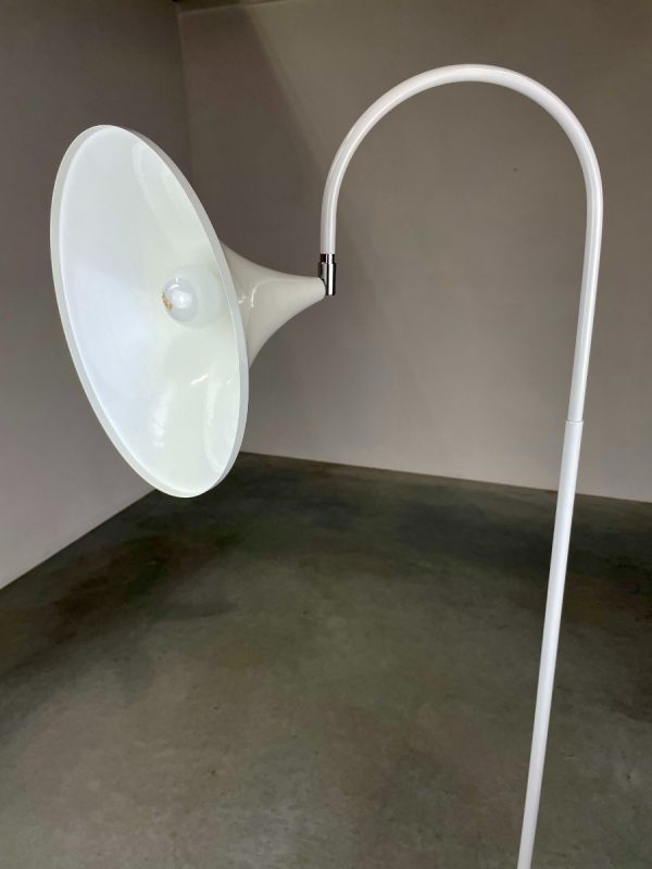 Vintage Hala Zeist trumpet floorlamp -1970s metal light - Dutch design - Hala Zeist Aluminium lighting - mid century white XL echtvintage echt
