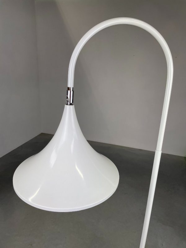 Vintage Hala Zeist trumpet floorlamp -1970s metal light - Dutch design - Hala Zeist Aluminium lighting - mid century white XL echtvintage echt