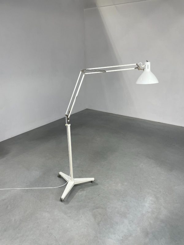 Hala Zeist industrial workshop floor lamp by H. Busquet - vintage 1960s Dutch design lighting - adjustable mobile echtvintage