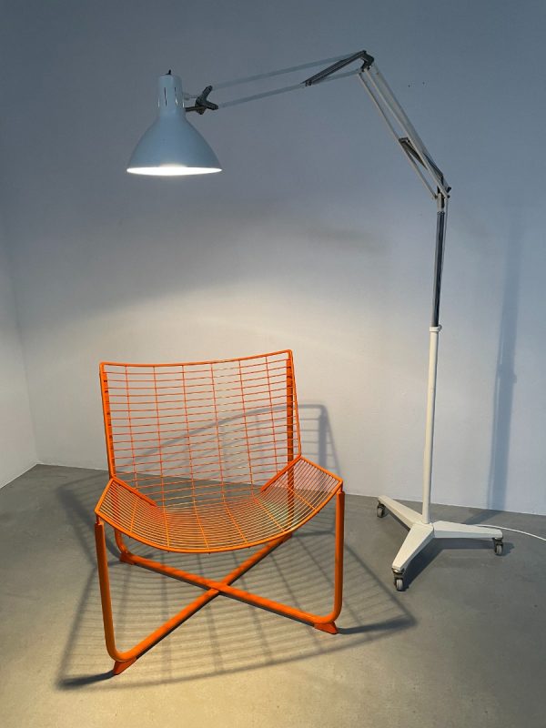 Hala Zeist industrial workshop floor lamp by H. Busquet - vintage 1960s Dutch design lighting - adjustable mobile echtvintage