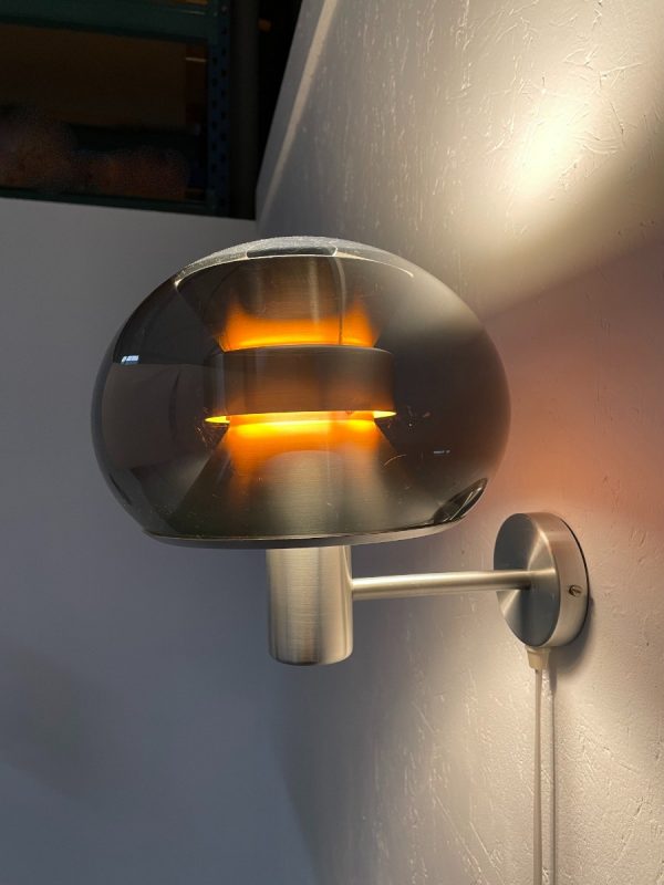 echtvintage Space age wall lamp -echt vintage 1970s Aluminum plexiglass lighting - Dutch design light