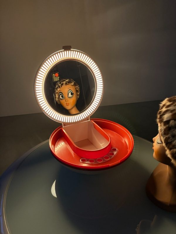 Space age table mirror with storage box from Flair - Dutch Design - Make up mirror - Mirror with lighting - Modern 1970s orange white echt vintage